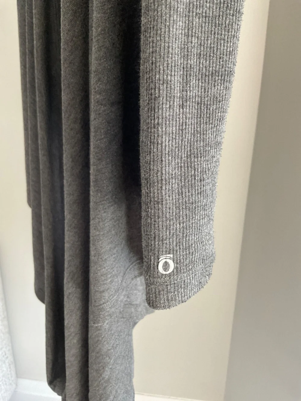 ALO Yoga Wrap shirt